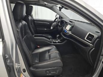 used 2019 Toyota Highlander car, priced at $24,999