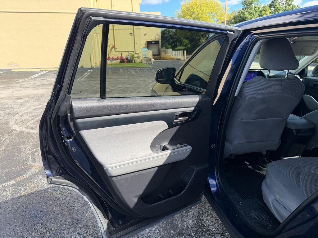 used 2023 Toyota Highlander car, priced at $26,999