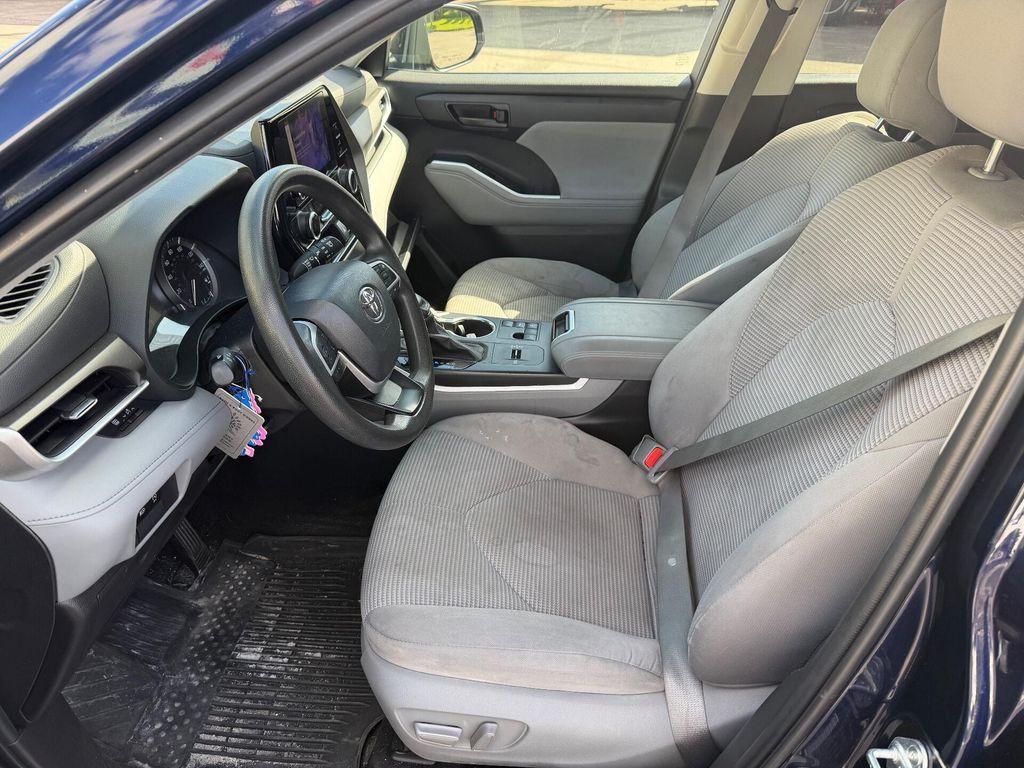 used 2023 Toyota Highlander car, priced at $26,999