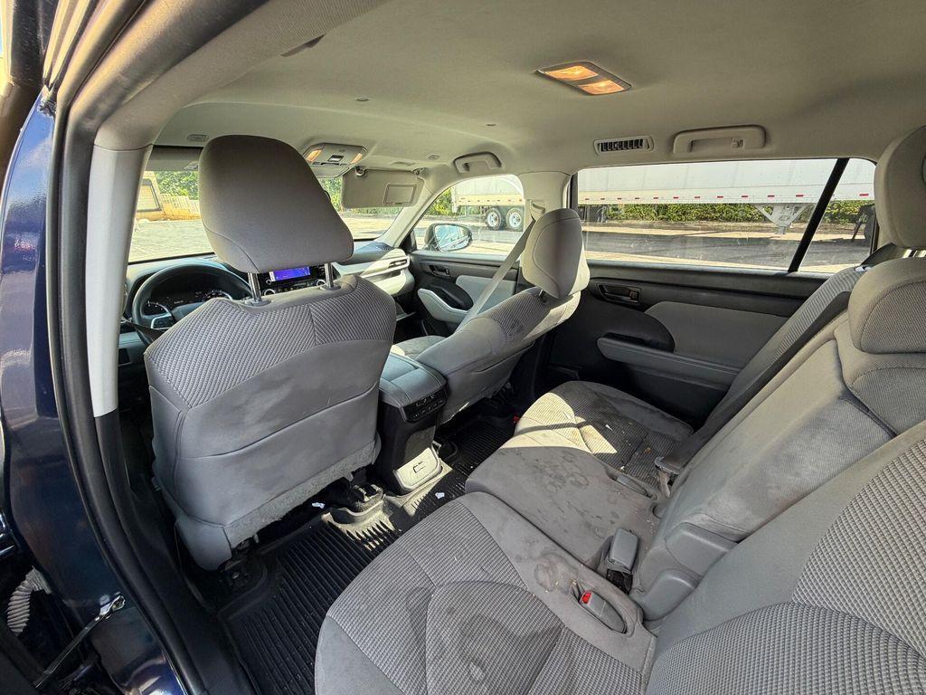 used 2023 Toyota Highlander car, priced at $26,999