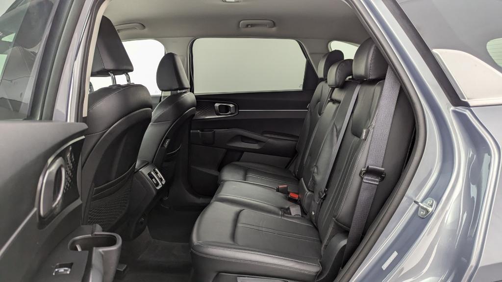 used 2024 Kia Sorento car, priced at $27,499