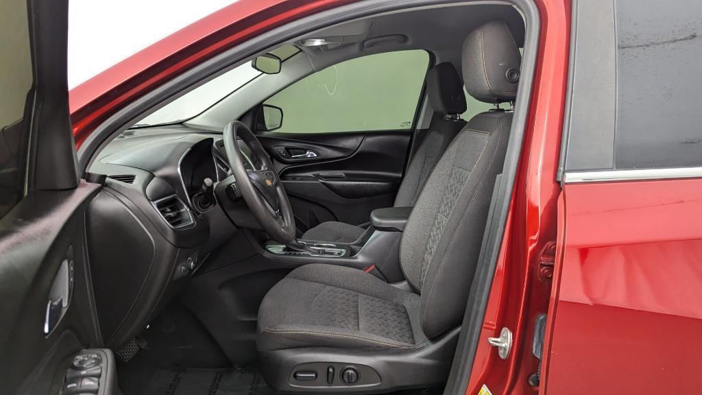 used 2022 Chevrolet Equinox car, priced at $13,699