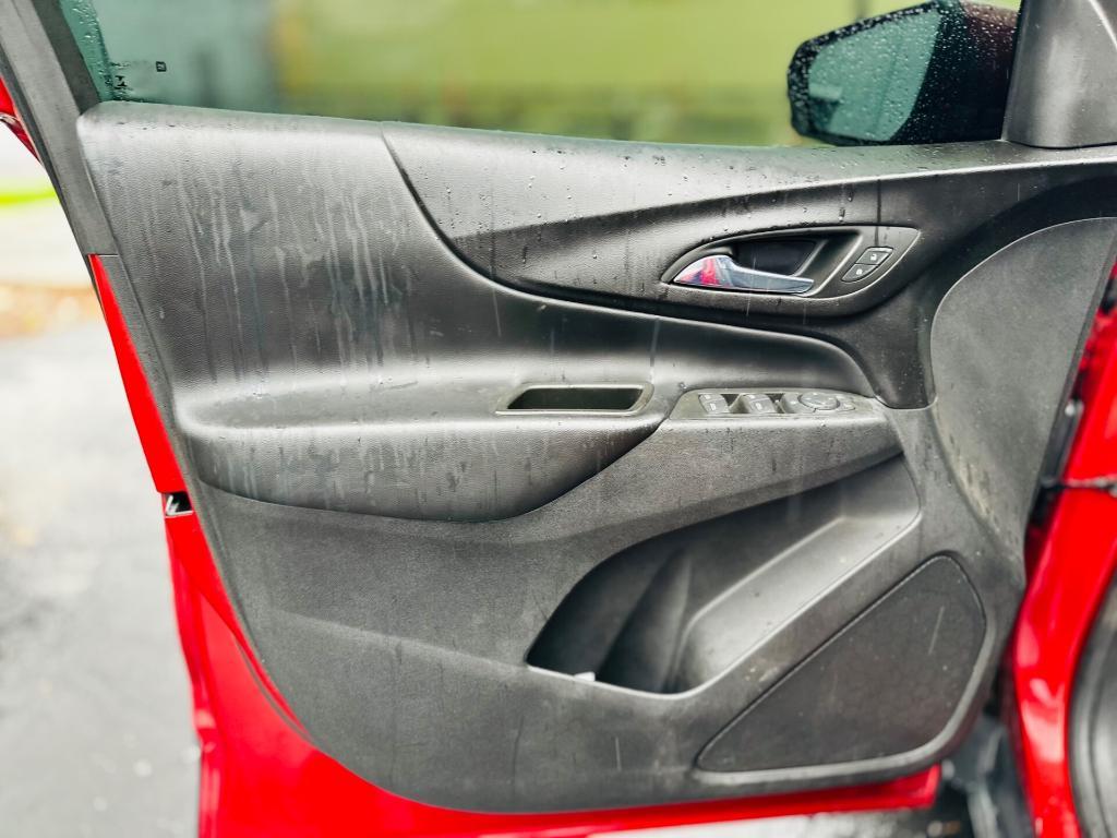 used 2022 Chevrolet Equinox car, priced at $14,999