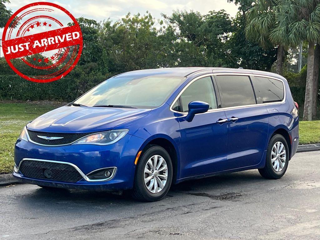 used 2019 Chrysler Pacifica car, priced at $13,999