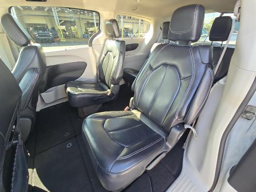 used 2022 Chrysler Pacifica car, priced at $18,798