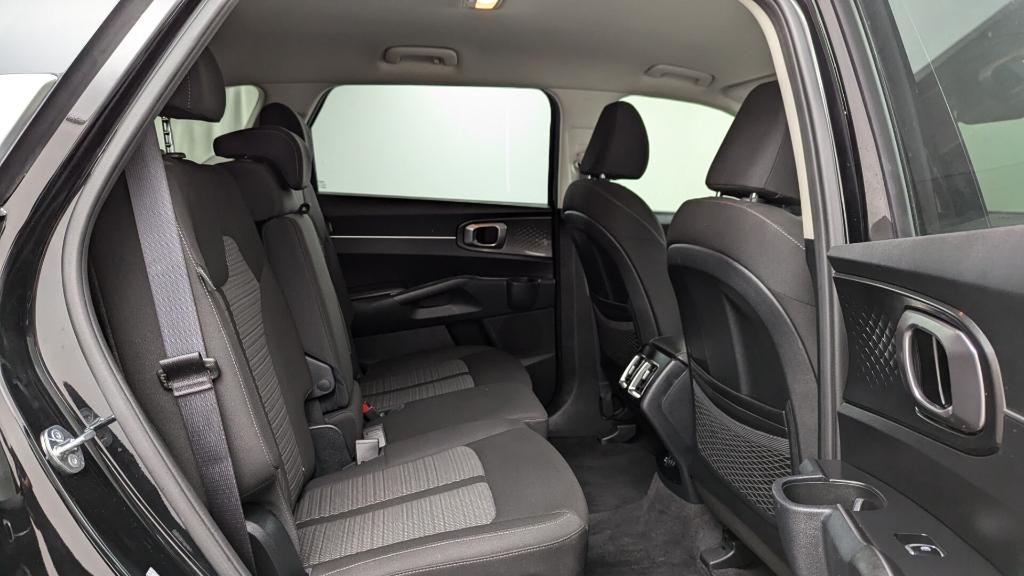 used 2025 Kia Sorento car, priced at $24,999