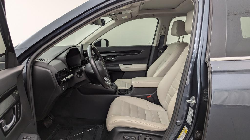 used 2023 Honda CR-V car, priced at $28,998