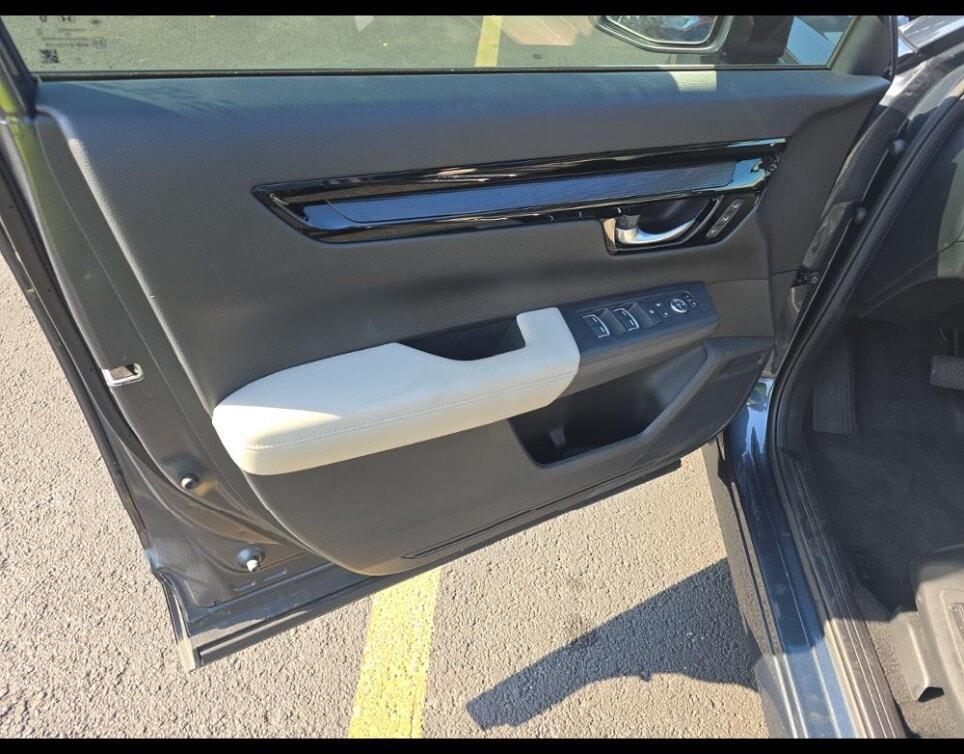 used 2023 Honda CR-V car, priced at $28,998
