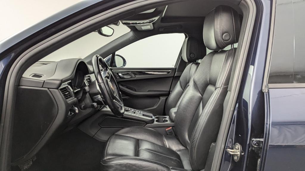 used 2018 Porsche Macan car, priced at $20,998