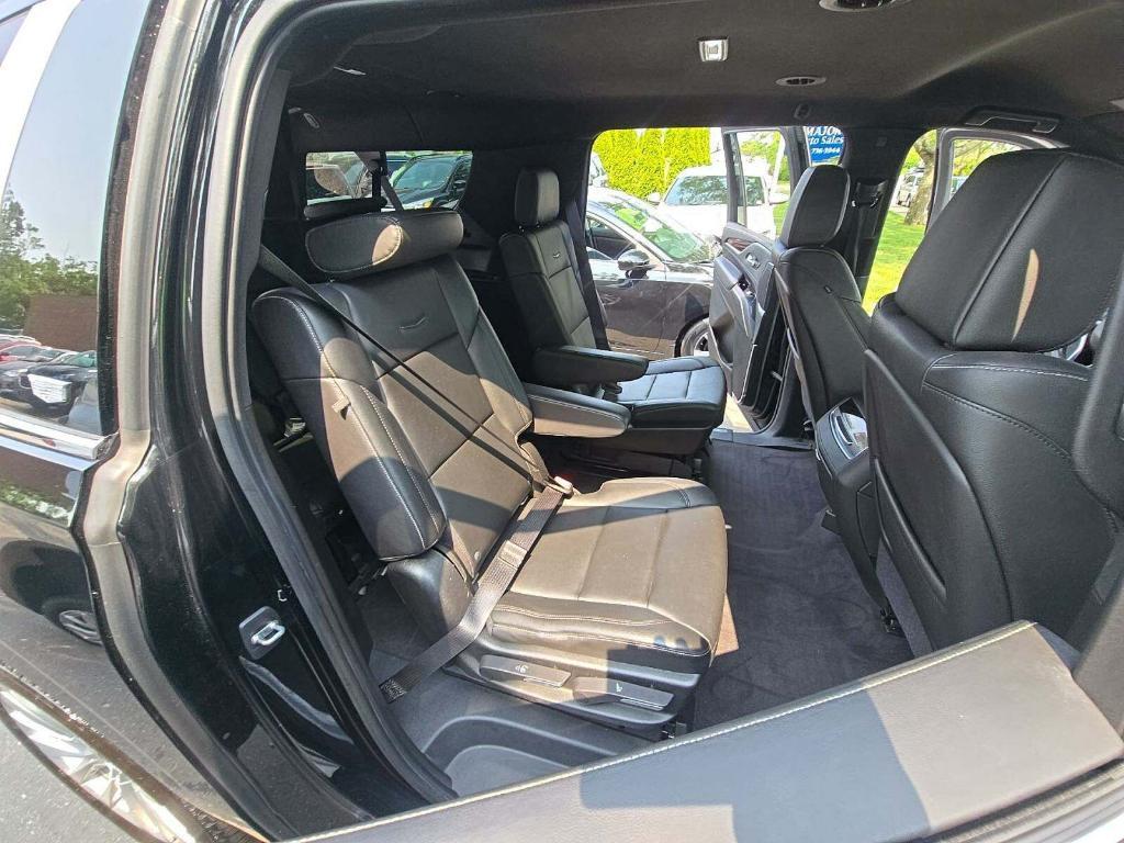 used 2021 Cadillac Escalade ESV car, priced at $45,999