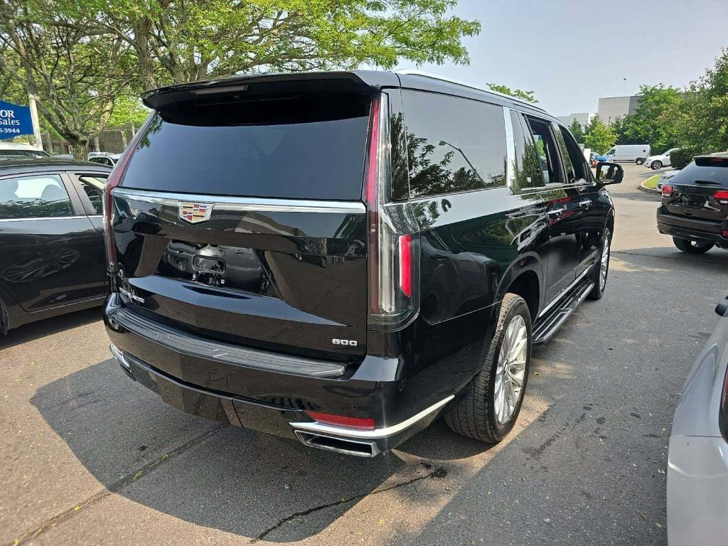 used 2021 Cadillac Escalade ESV car, priced at $45,999
