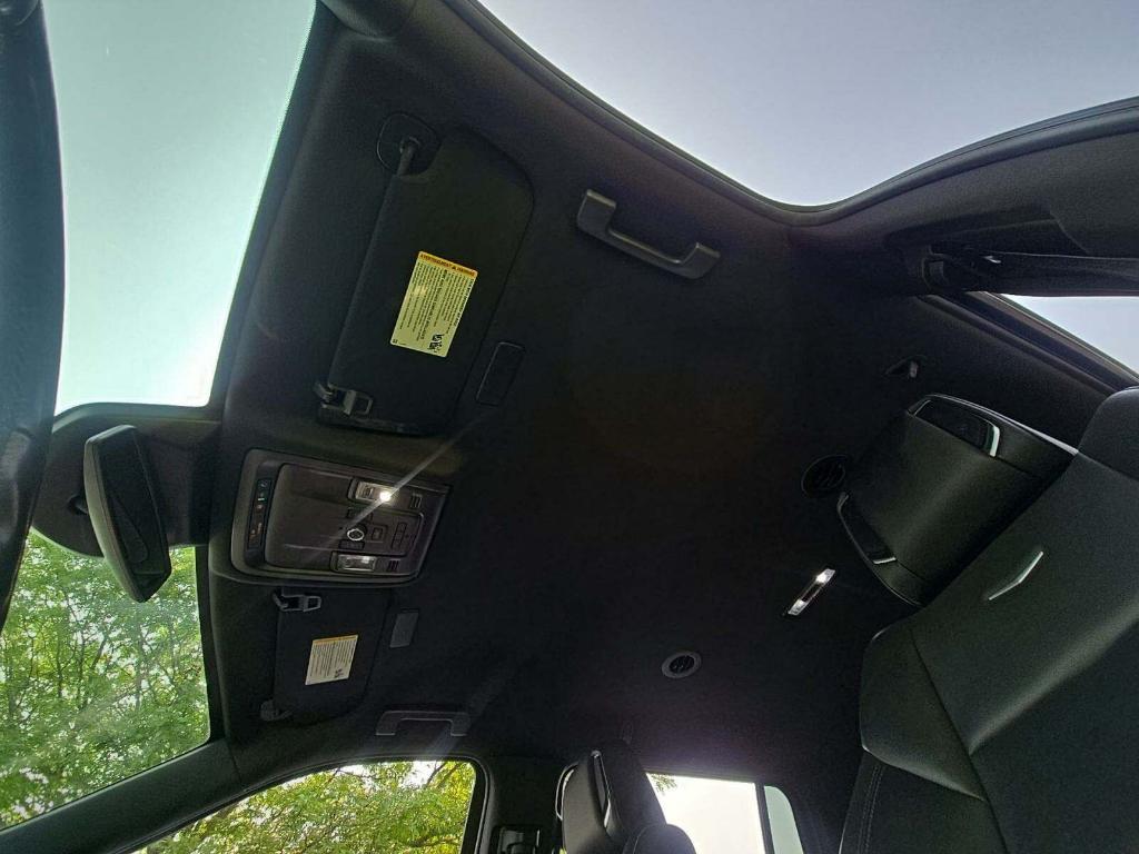 used 2021 Cadillac Escalade ESV car, priced at $45,999