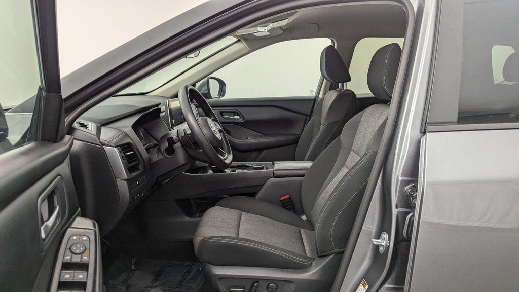 used 2024 Nissan Rogue car, priced at $21,799