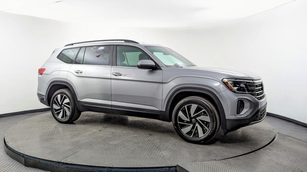 used 2025 Volkswagen Atlas car, priced at $33,299