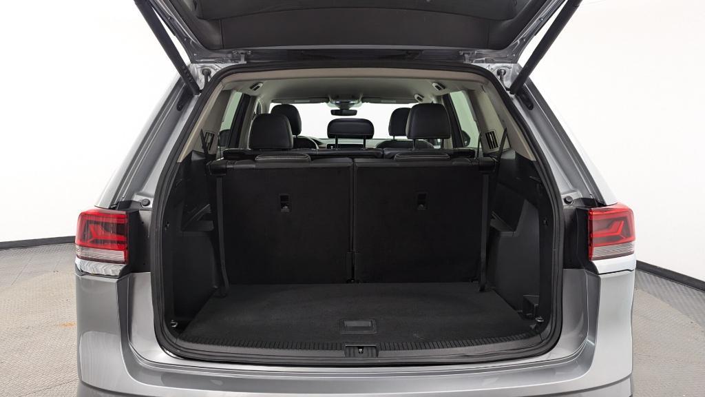 used 2025 Volkswagen Atlas car, priced at $33,299