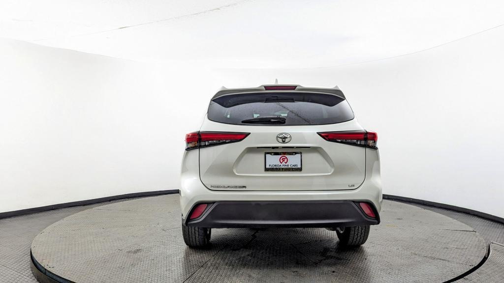 used 2021 Toyota Highlander car, priced at $18,699
