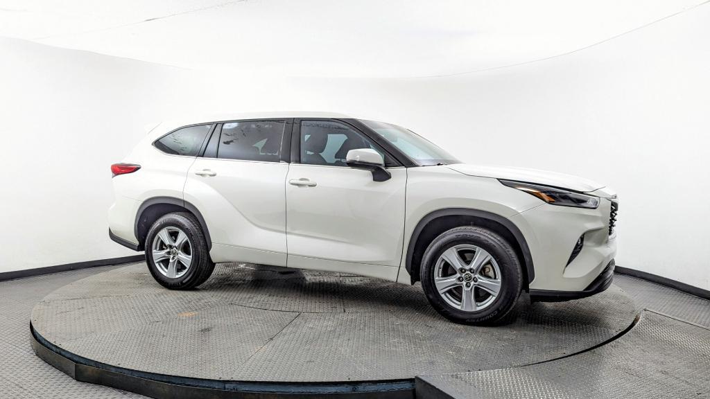 used 2021 Toyota Highlander car, priced at $18,699