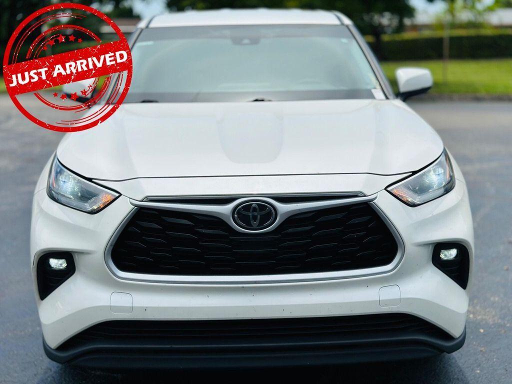 used 2021 Toyota Highlander car, priced at $21,999