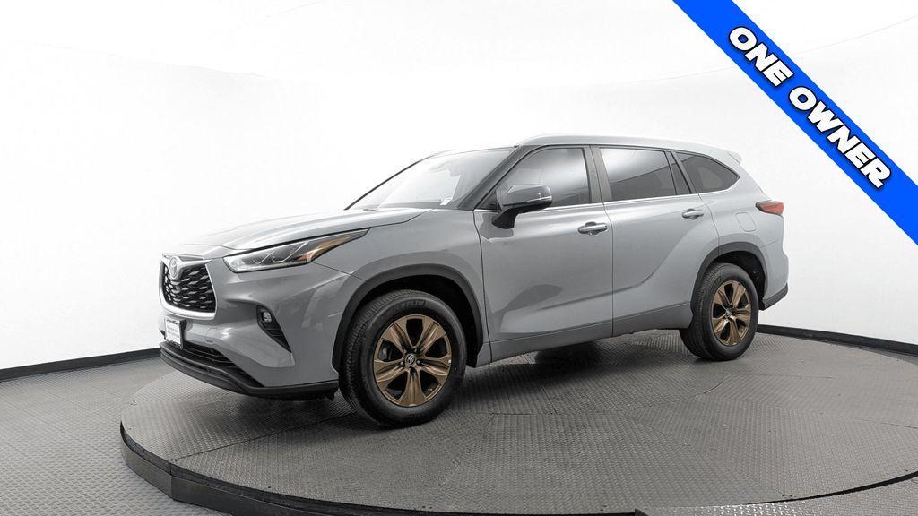 used 2023 Toyota Highlander Hybrid car, priced at $28,799