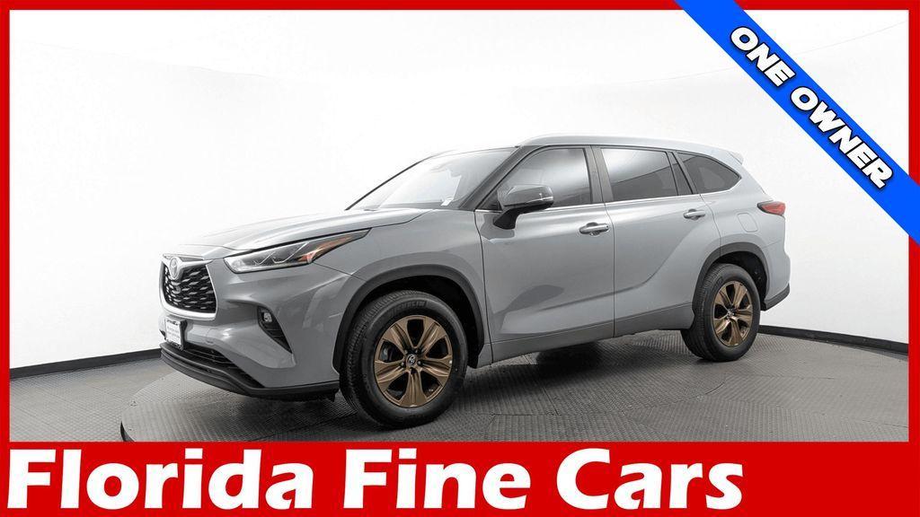 used 2023 Toyota Highlander Hybrid car, priced at $33,479