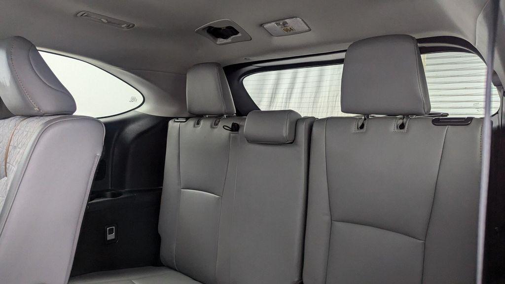 used 2023 Toyota Highlander Hybrid car, priced at $28,799