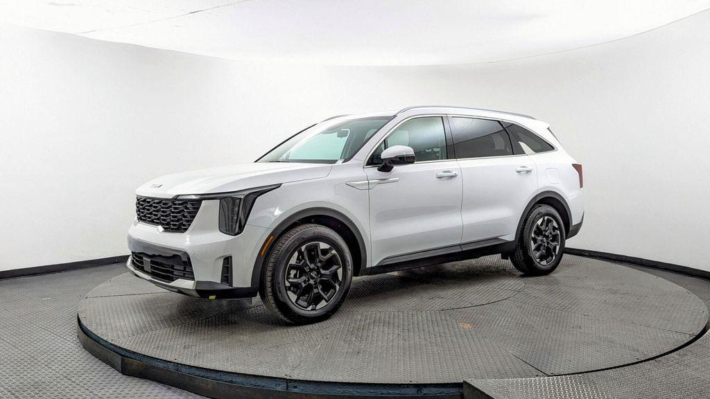 used 2024 Kia Sorento car, priced at $28,499