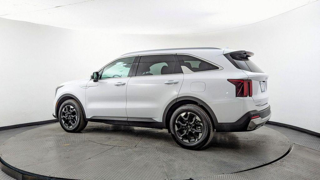 used 2024 Kia Sorento car, priced at $28,499