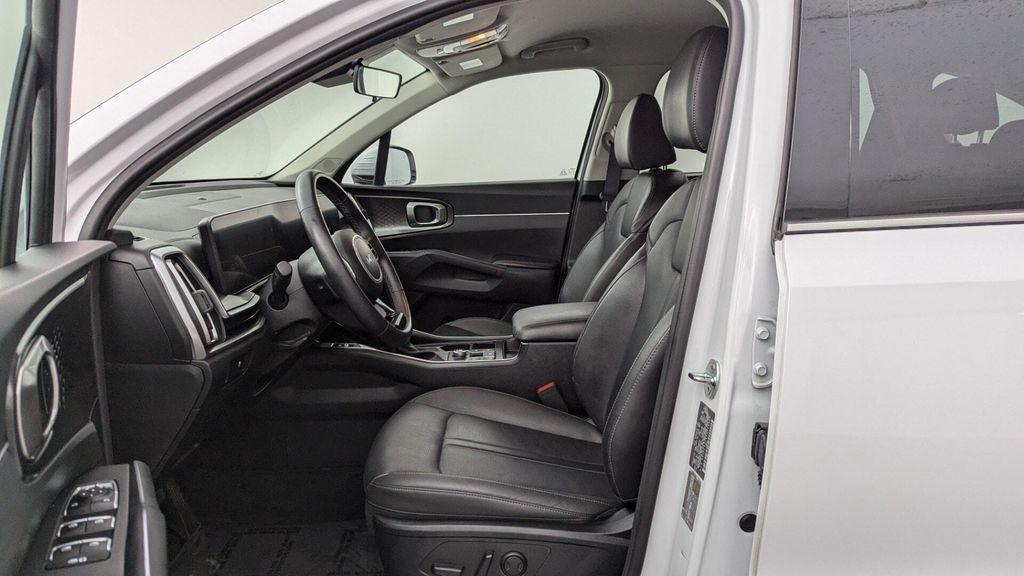 used 2024 Kia Sorento car, priced at $28,499