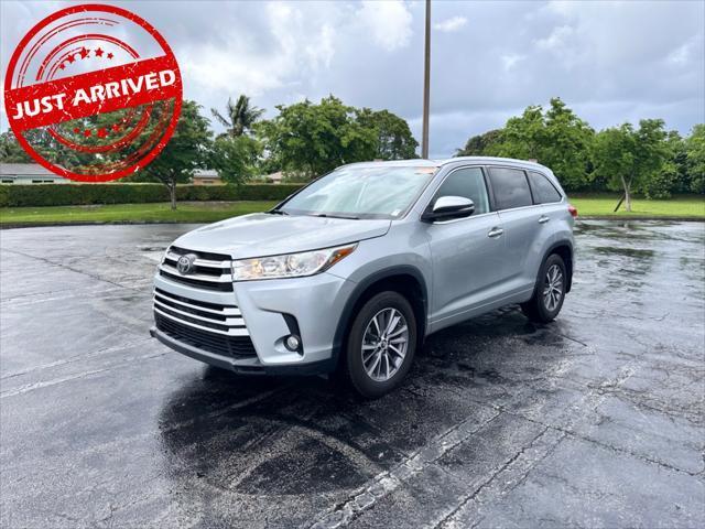 used 2018 Toyota Highlander car, priced at $22,799