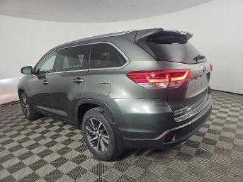 used 2018 Toyota Highlander car, priced at $17,999