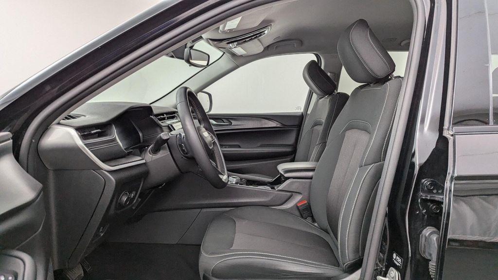 used 2023 Jeep Grand Cherokee car, priced at $22,499