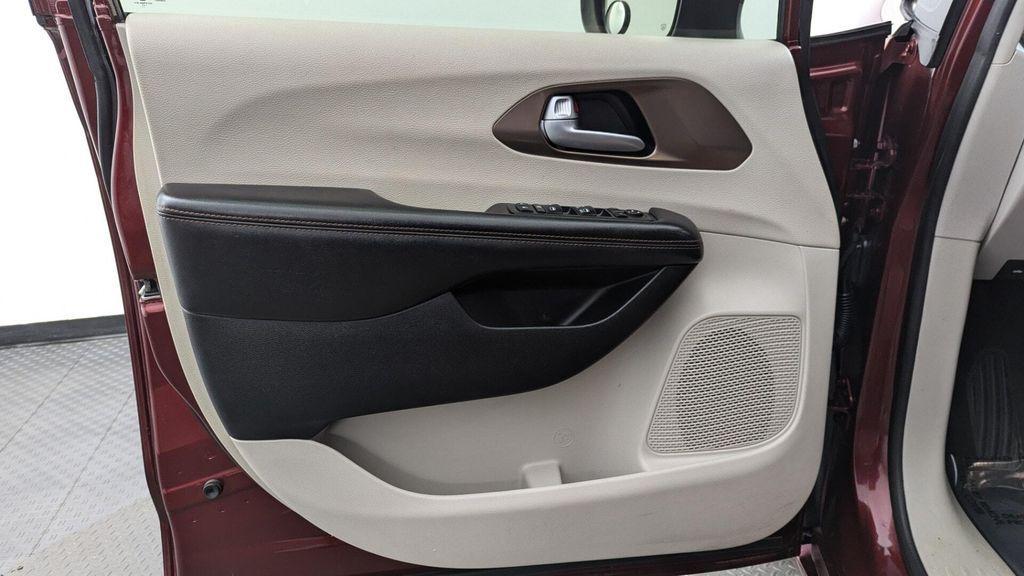 used 2017 Chrysler Pacifica car, priced at $10,299