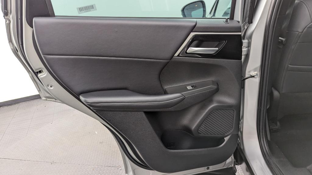 used 2023 Mitsubishi Outlander PHEV car, priced at $25,399