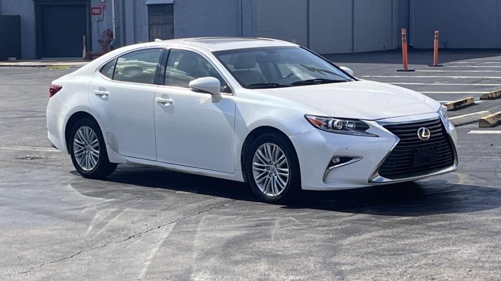 used 2016 Lexus ES 350 car, priced at $17,999