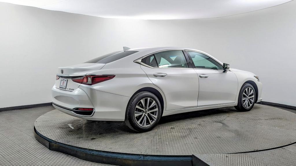 used 2021 Lexus ES 250 car, priced at $20,999