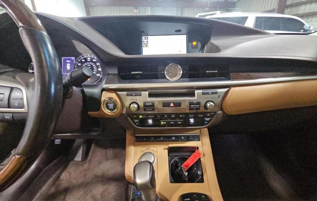 used 2017 Lexus ES 350 car, priced at $19,999
