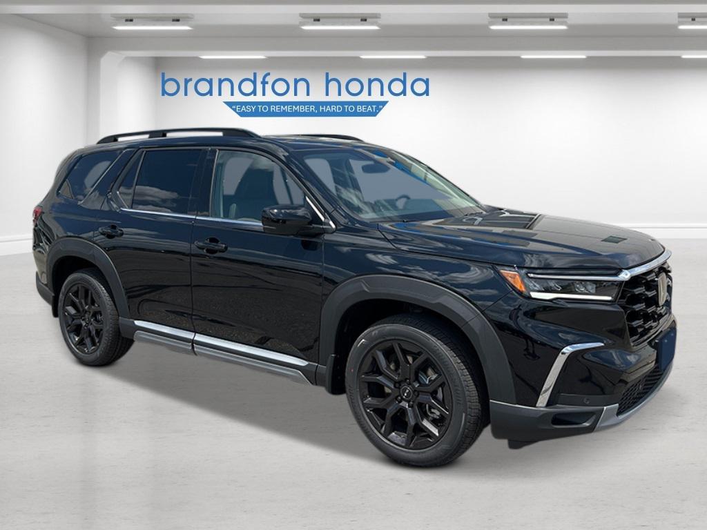 new 2025 Honda Pilot car, priced at $54,575