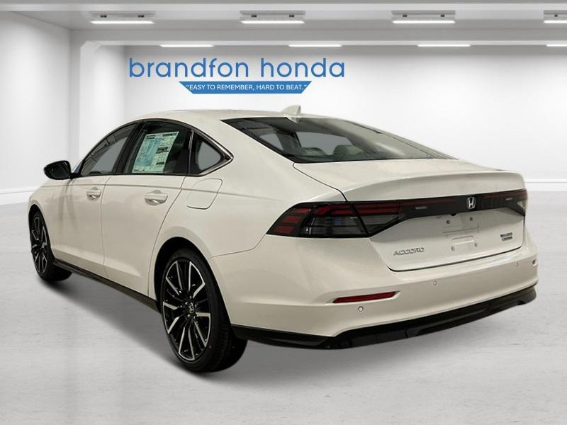 new 2025 Honda Accord Hybrid car, priced at $40,950