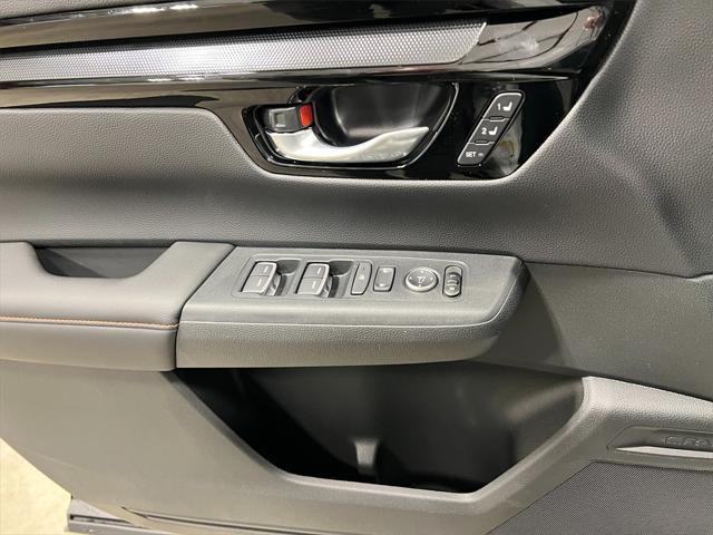 new 2025 Honda CR-V Hybrid car, priced at $42,495