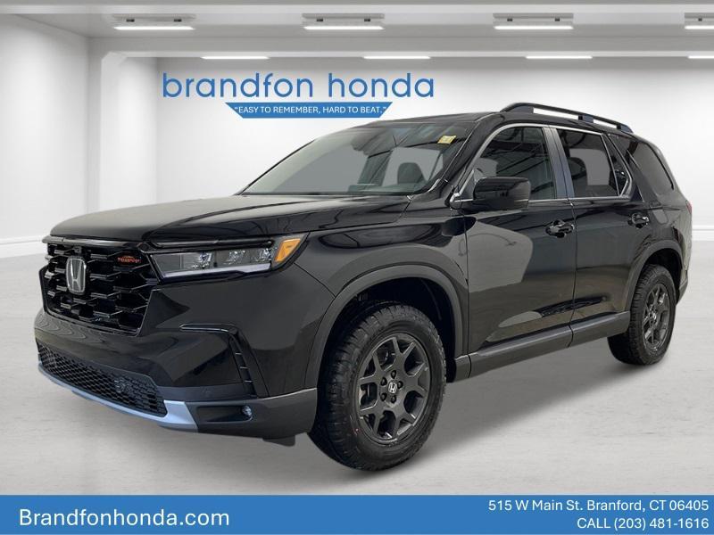 new 2025 Honda Pilot car, priced at $50,895