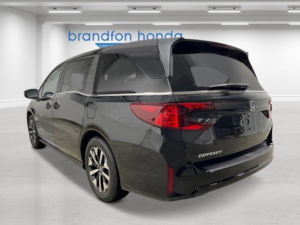 new 2026 Honda Odyssey car, priced at $44,290