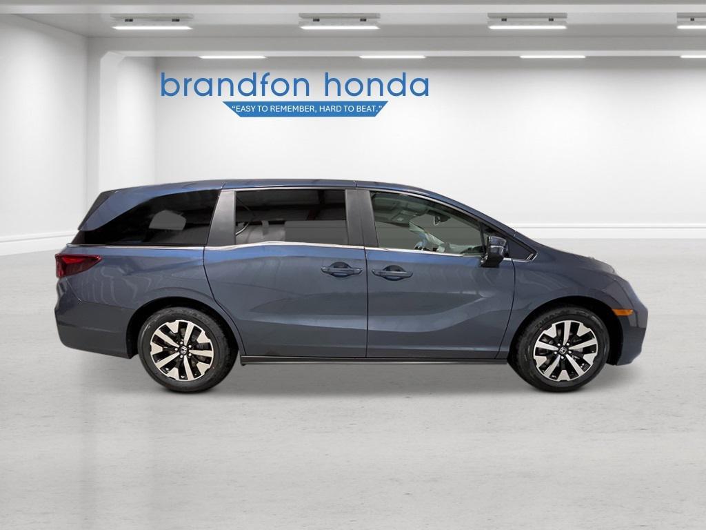 new 2026 Honda Odyssey car, priced at $44,290