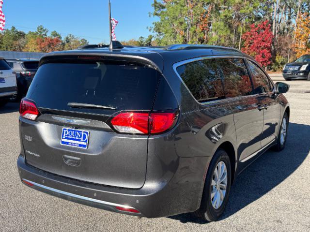 used 2018 Chrysler Pacifica car, priced at $15,995