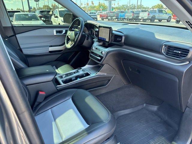 used 2022 Ford Explorer car