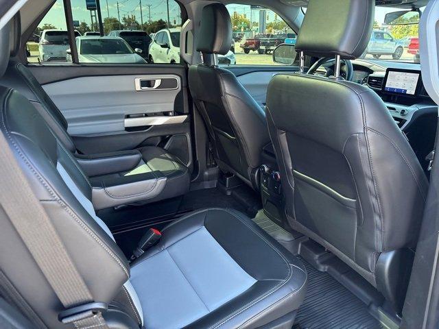 used 2022 Ford Explorer car