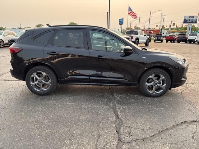 used 2023 Ford Escape car, priced at $27,995
