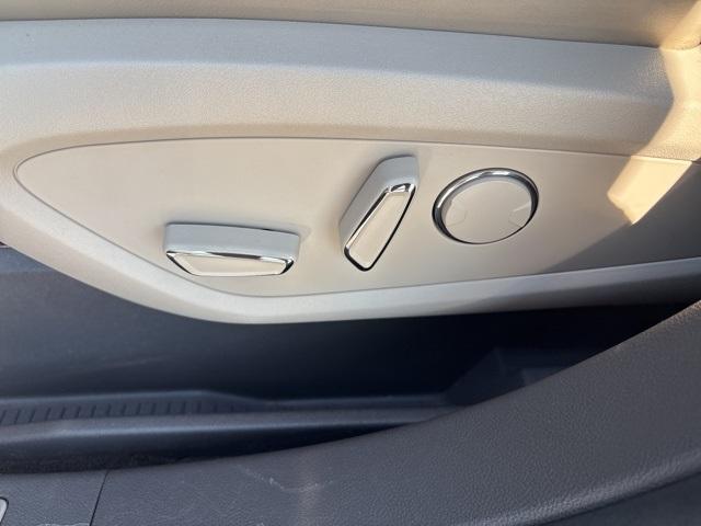 used 2020 Lincoln Nautilus car, priced at $26,149