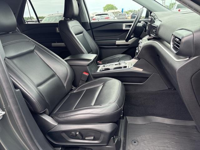used 2022 Ford Explorer car, priced at $28,107