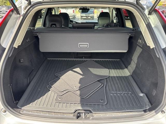 used 2020 Volvo XC60 car, priced at $25,997