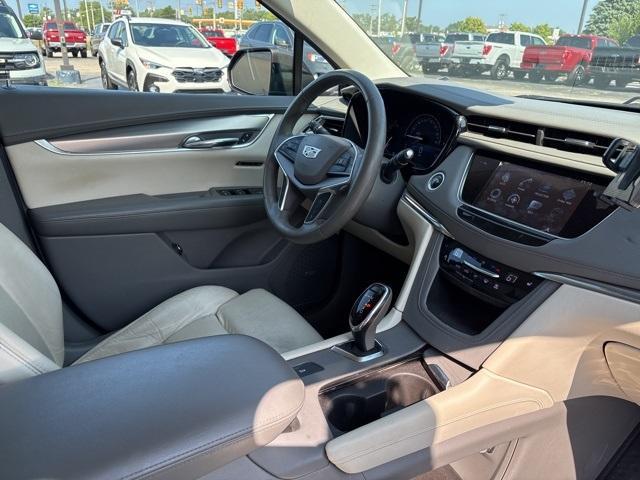 used 2017 Cadillac XT5 car, priced at $14,837